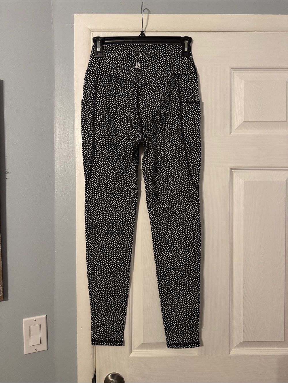 BuffBunny Black and White Speckled Leggings
